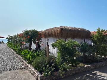 Фотографии Виллы Cottages at Villa Del Mar Kvariati г. Квариати (Грузия) №2 Фото Виллы Cottages at Villa Del Mar Kvariati г. Квариати 2