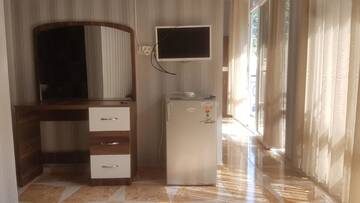Фото номера Семейный номер с видом на горы Отель Hotel Kvariati Nugo г. Квариати 9