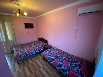 Фото номера Трехместный номер с душем Гостевой дом Beliy Dom г. Квариати 17
