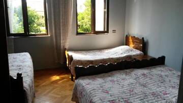 Фото номера Трехместный номер с основными удобствами Гостевой дом Guest House 118 г. Квариати 7
