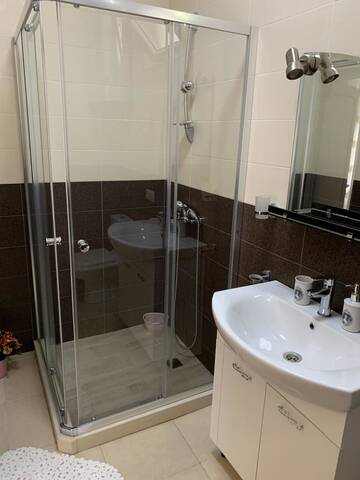 Фото номера Апартаменты с террасой Гостевой дом Guest House Family г. Квариати 5