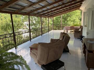 Фото номера Апартаменты с террасой Гостевой дом Guest House Family г. Квариати 7