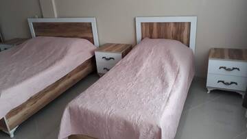 Фото номера Трехместный номер с видом на море Гостевой дом Goga1 Guest House г. Квариати 4